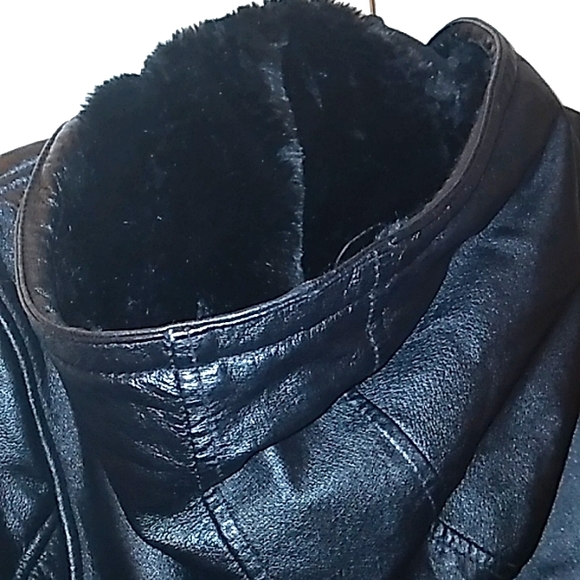 🐞Wilson Leather Hooded Faux Fur Lined Coat - Picture 12 of 16